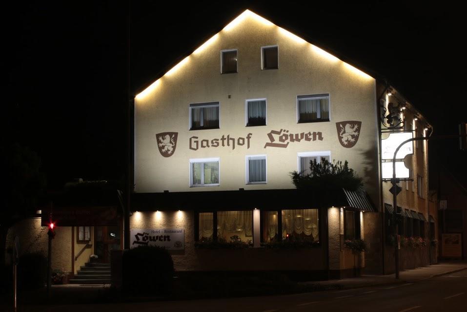 Süßen Hotel-Restaurant Lowen מראה חיצוני תמונה